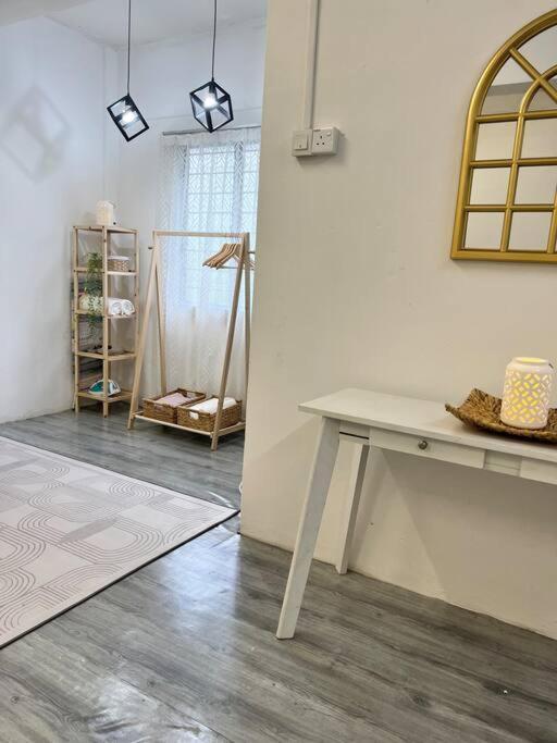 Roemah Lily Studio Tanah Rata Εξωτερικό φωτογραφία